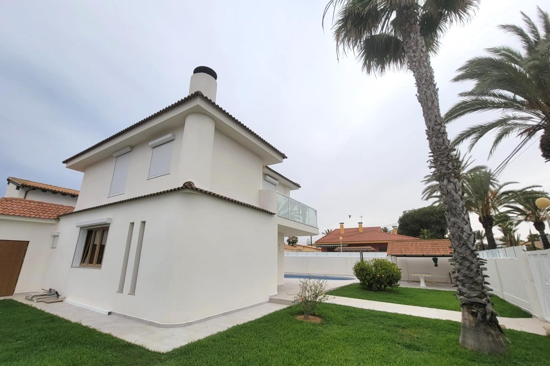 Reventa - Villa -
Orihuela Costa - Cabo Roig