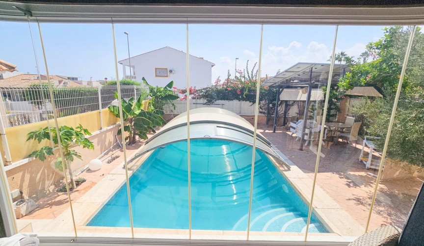 Reventa - Villa -
Orihuela Costa - Cabo Roig