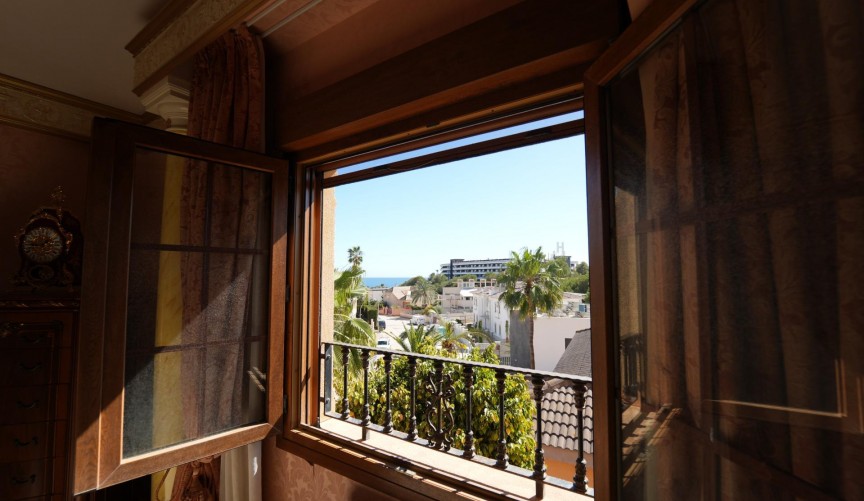 Reventa - Villa -
Orihuela Costa - Campoamor