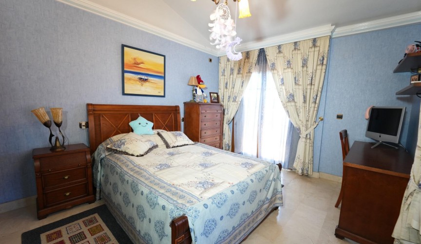 Reventa - Villa -
Orihuela Costa - Campoamor