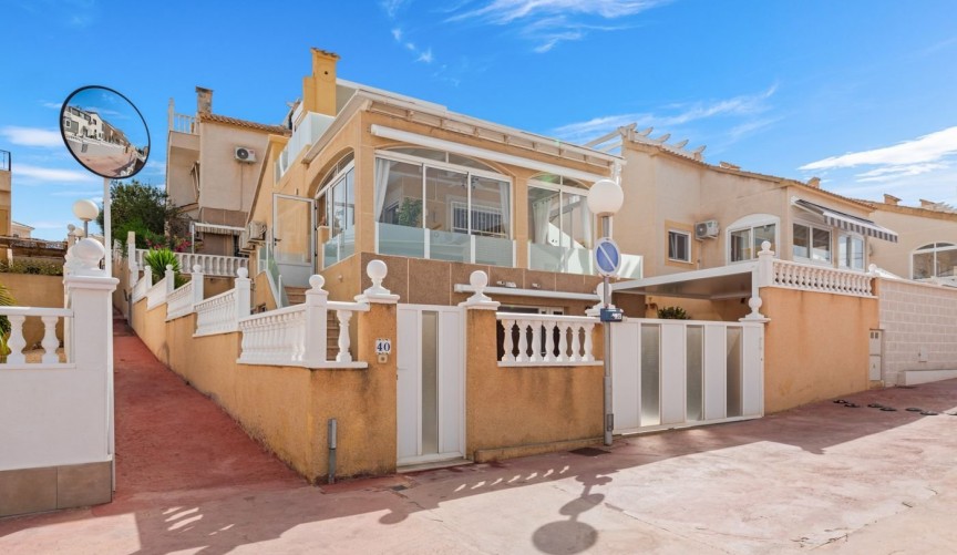 Reventa - Villa -
Orihuela Costa - Costa Blanca