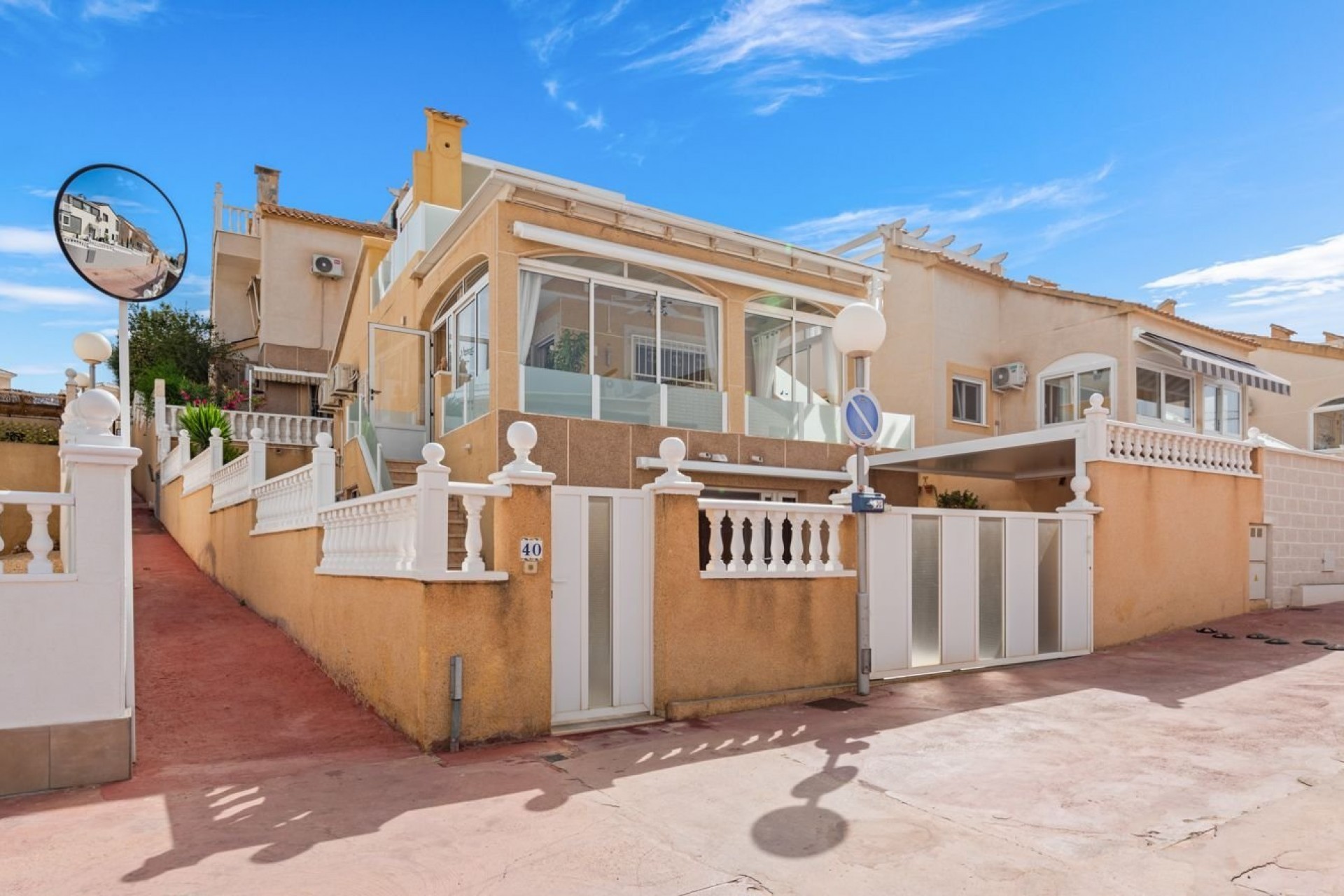 Reventa - Villa -
Orihuela Costa - Costa Blanca