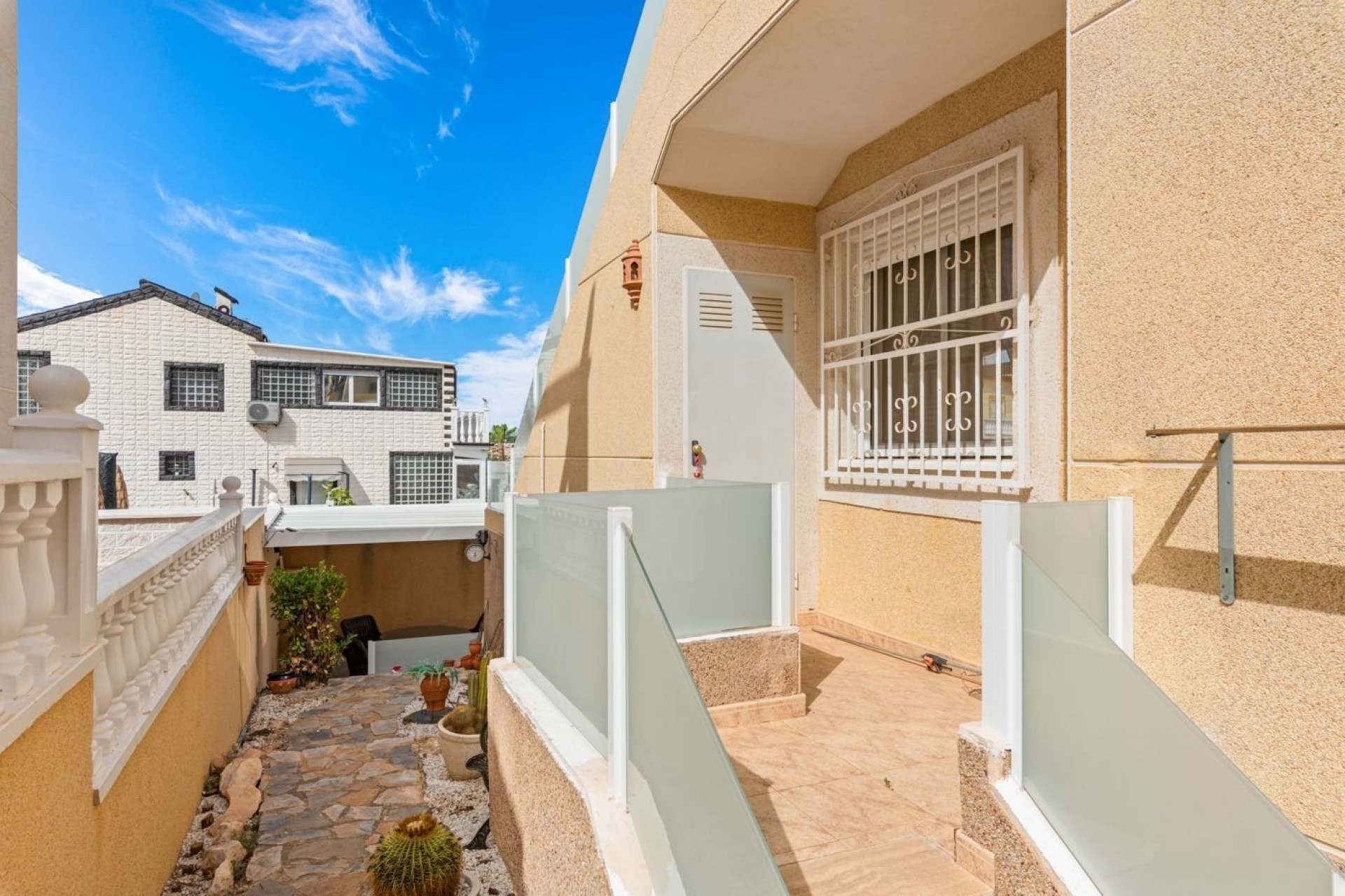 Reventa - Villa -
Orihuela Costa - Costa Blanca