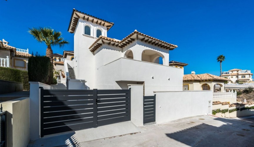 Reventa - Villa -
Orihuela Costa - Costa Blanca