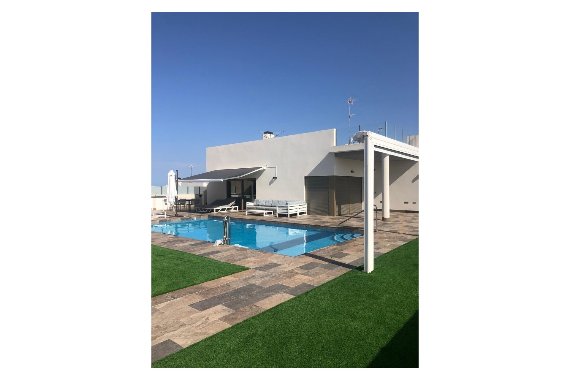 Reventa - Villa -
Orihuela Costa - Costa Blanca