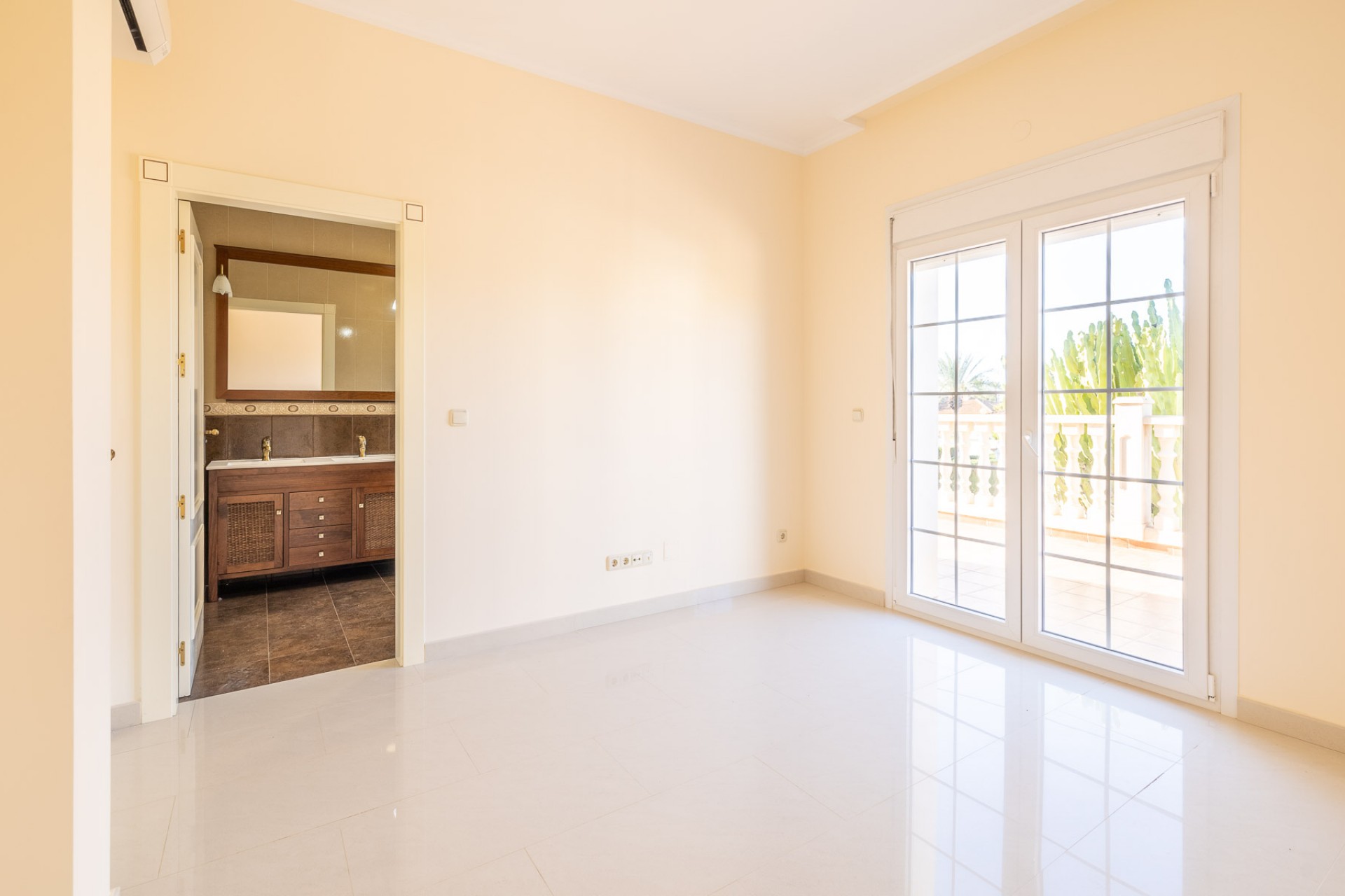 Reventa - Villa -
Orihuela Costa - Costa Blanca