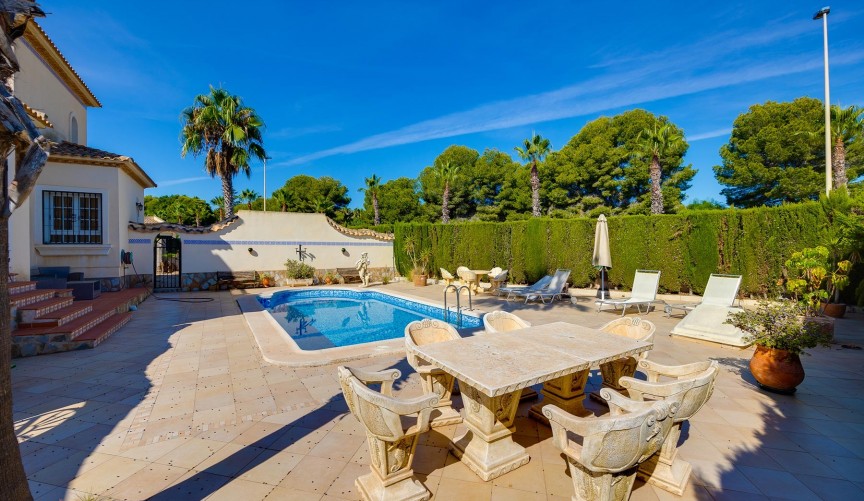 Reventa - Villa -
Orihuela Costa - Costa Blanca