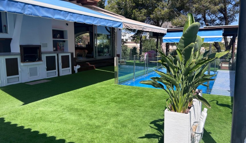 Reventa - Villa -
Orihuela Costa - Costa Blanca