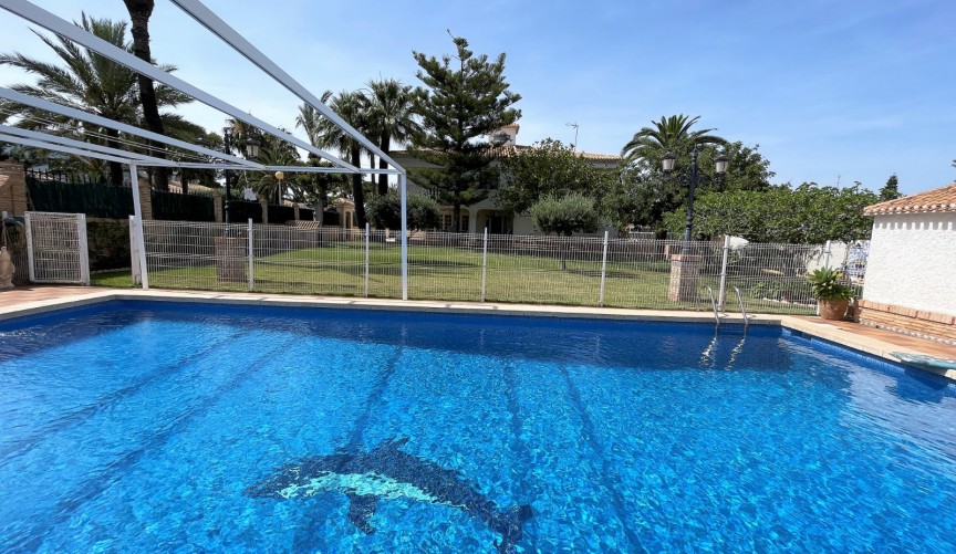 Reventa - Villa -
Orihuela Costa - Costa Blanca