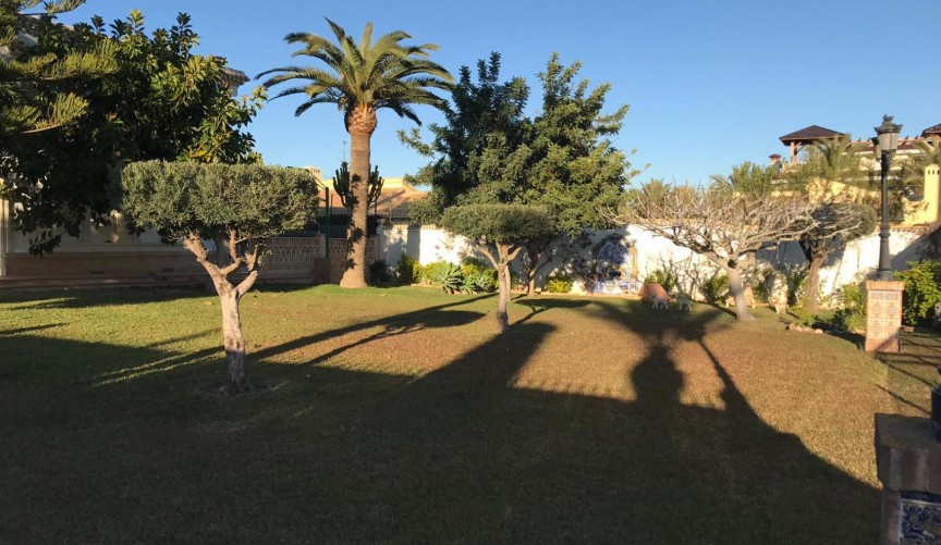 Reventa - Villa -
Orihuela Costa - Costa Blanca