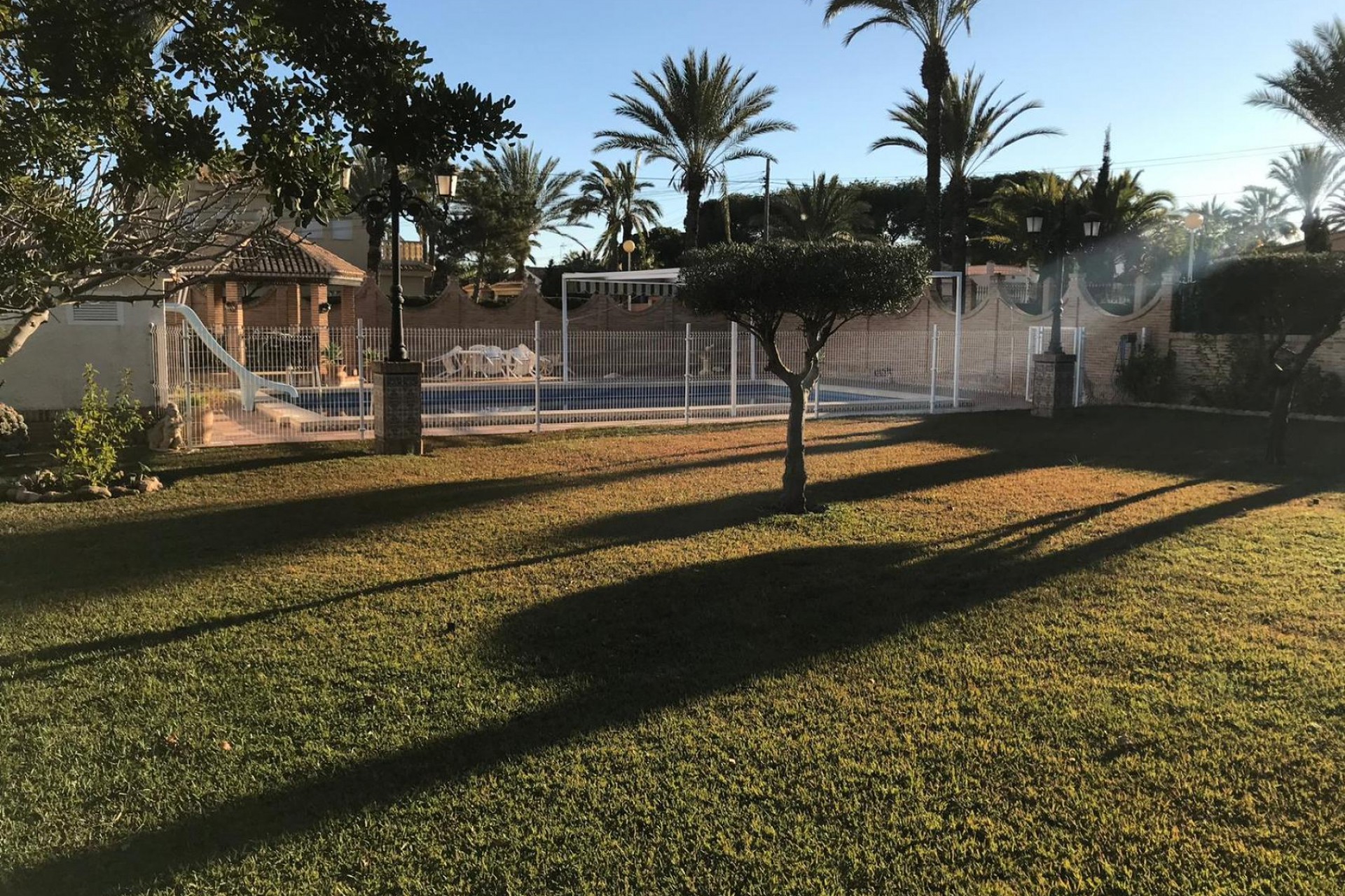 Reventa - Villa -
Orihuela Costa - Costa Blanca