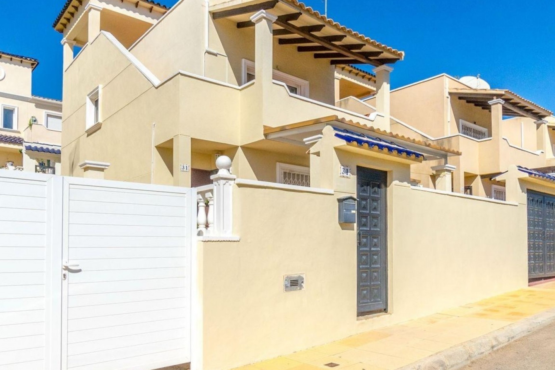 Reventa - Villa -
Orihuela Costa - Costa Blanca