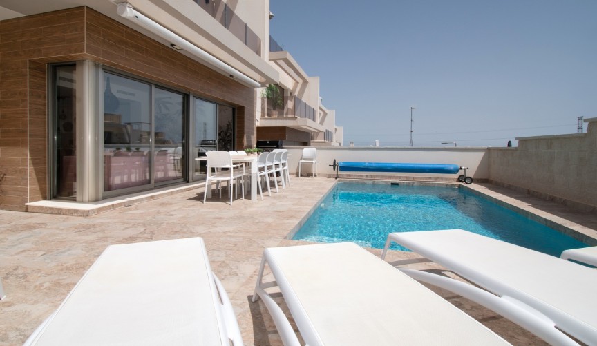 Reventa - Villa -
Orihuela Costa - Costa Blanca