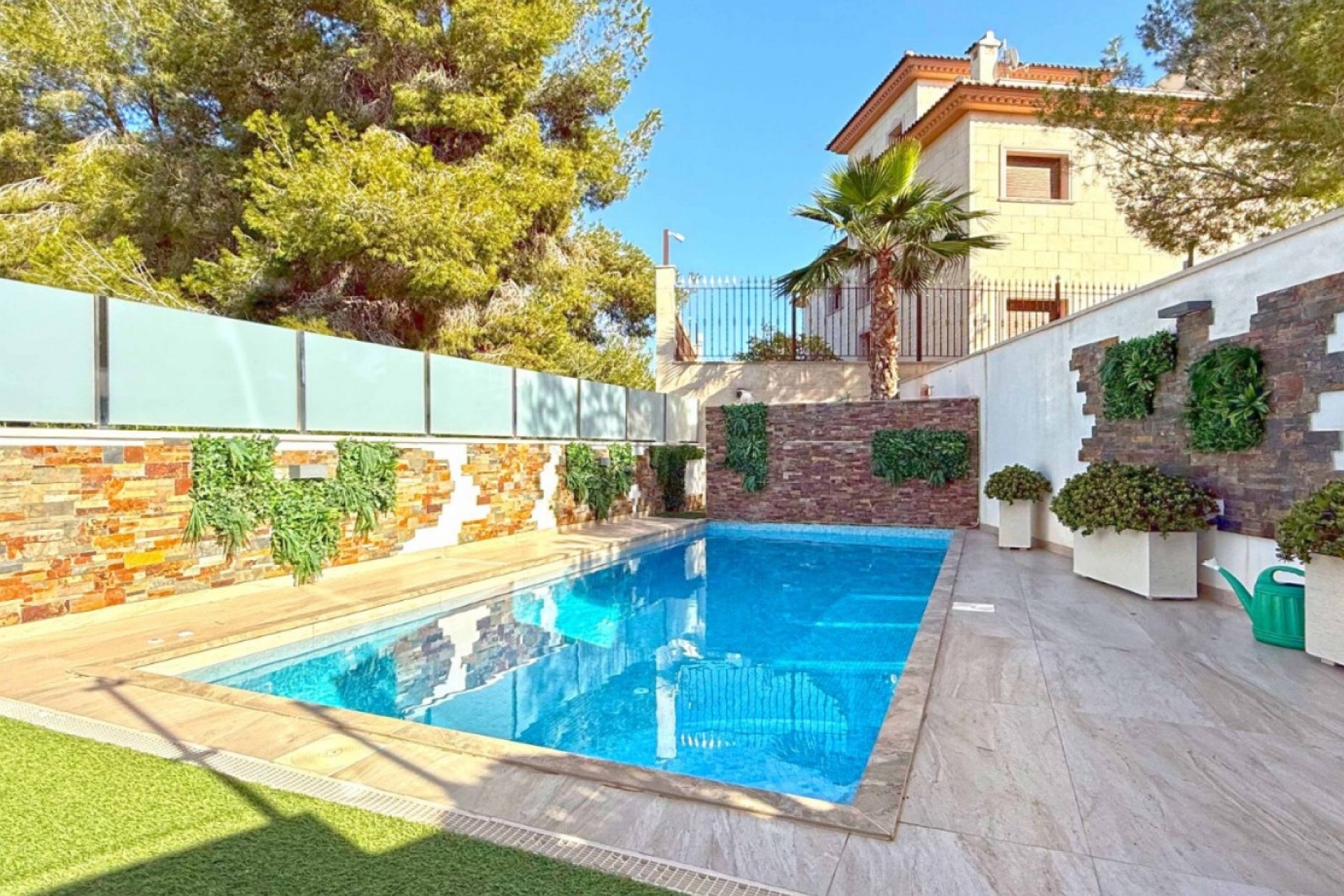 Reventa - Villa -
Orihuela Costa - Costa Blanca