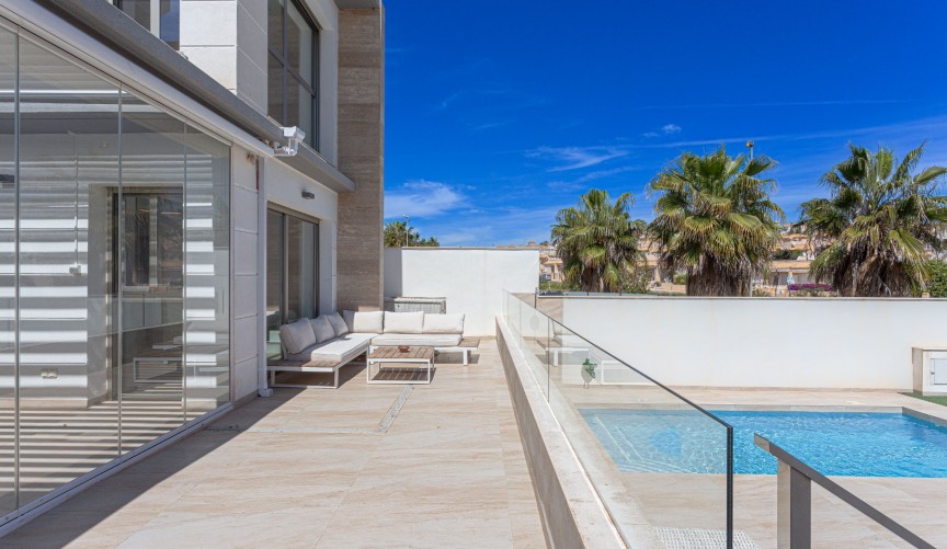 Reventa - Villa -
Orihuela Costa - Costa Blanca