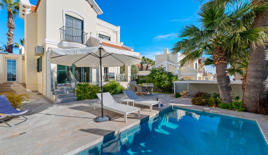 Reventa - Villa -
Orihuela Costa - Costa Blanca