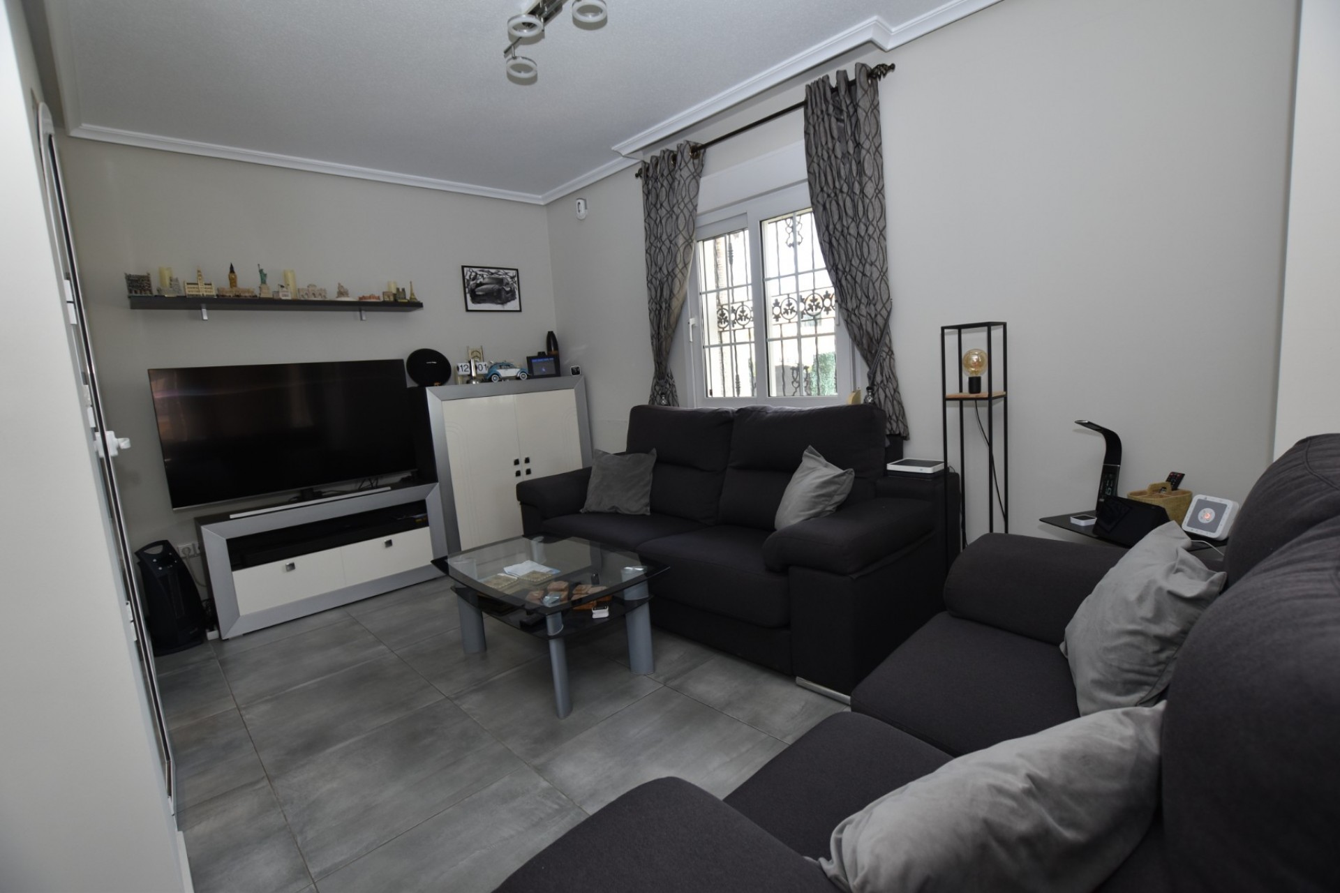 Reventa - Villa -
Orihuela Costa - Costa Blanca