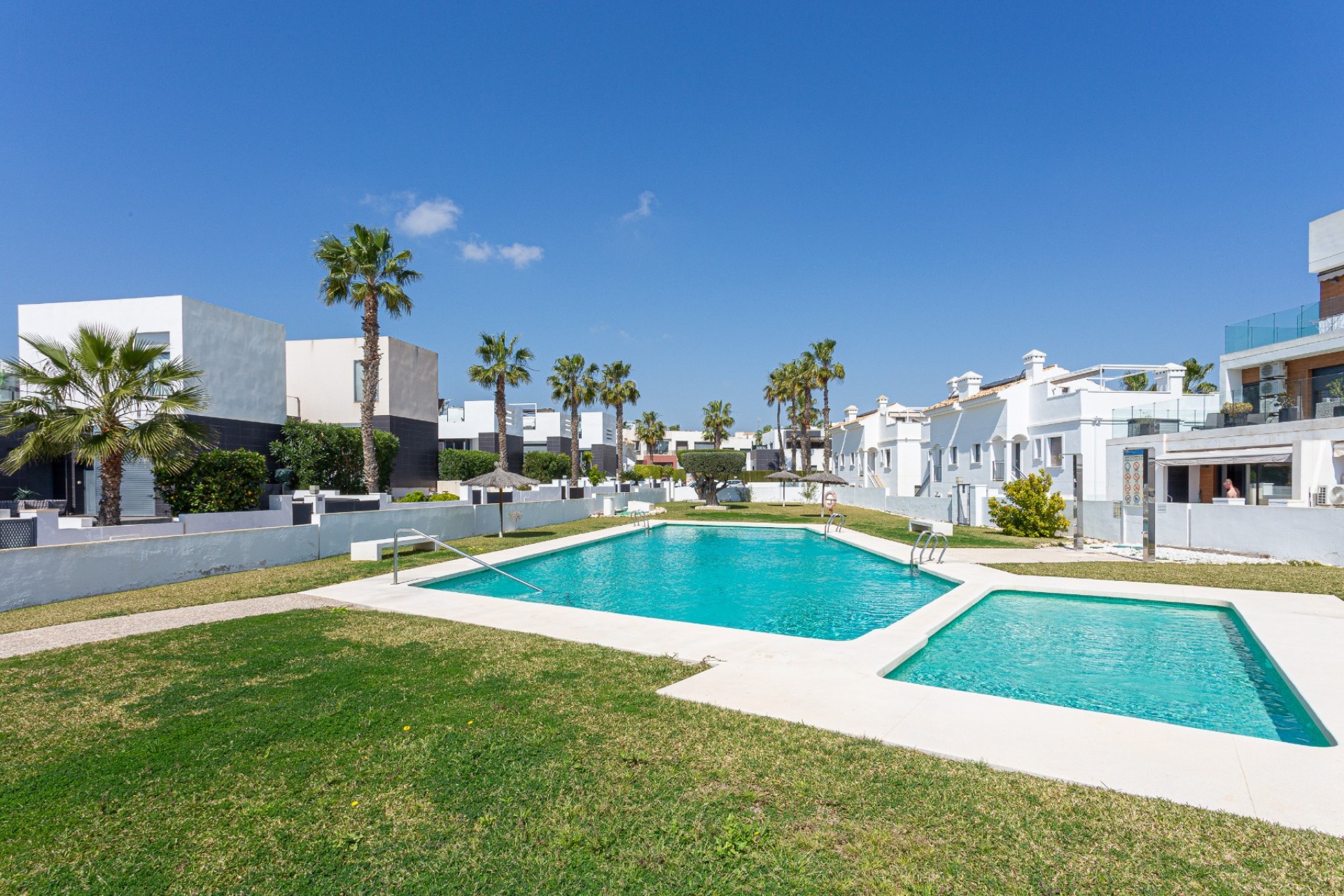 Reventa - Villa -
Orihuela Costa - Costa Blanca