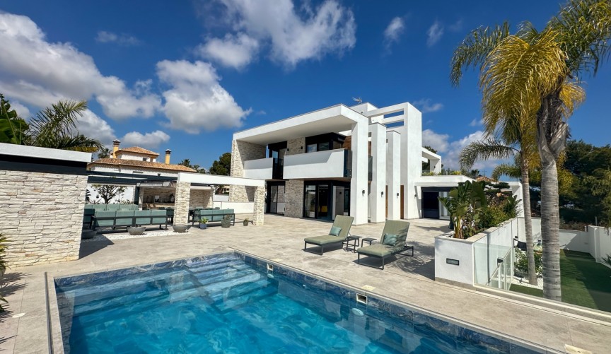 Reventa - Villa -
Orihuela Costa - Costa Blanca