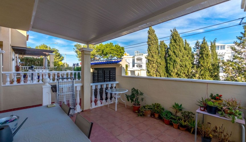 Reventa - Villa -
Orihuela Costa - Costa Blanca
