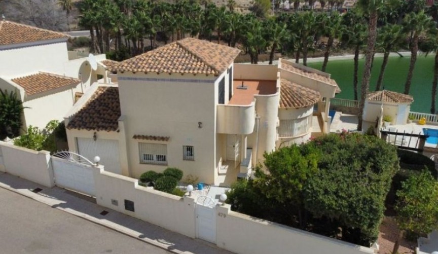 Reventa - Villa -
Orihuela Costa - Costa Blanca