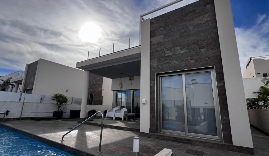 Reventa - Villa -
Orihuela Costa - Costa Blanca