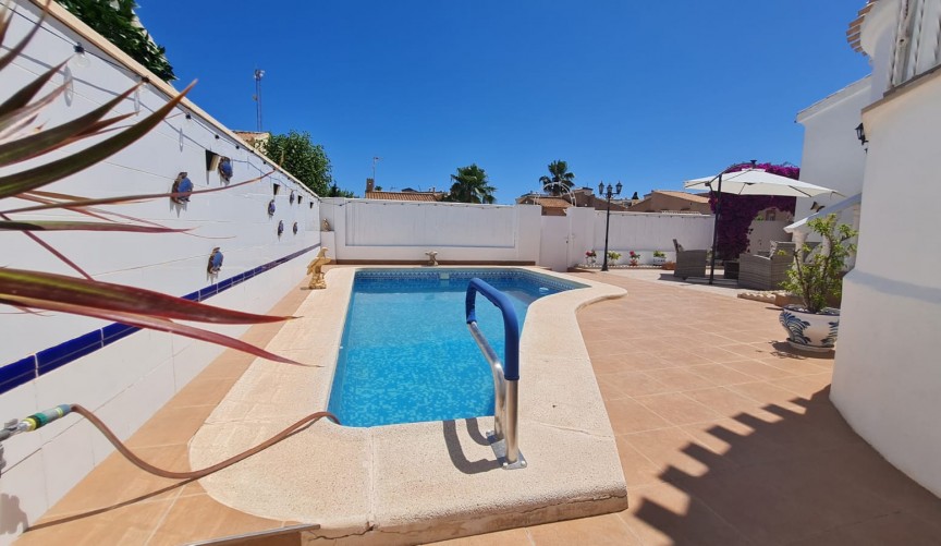 Reventa - Villa -
Orihuela Costa - Costa Blanca