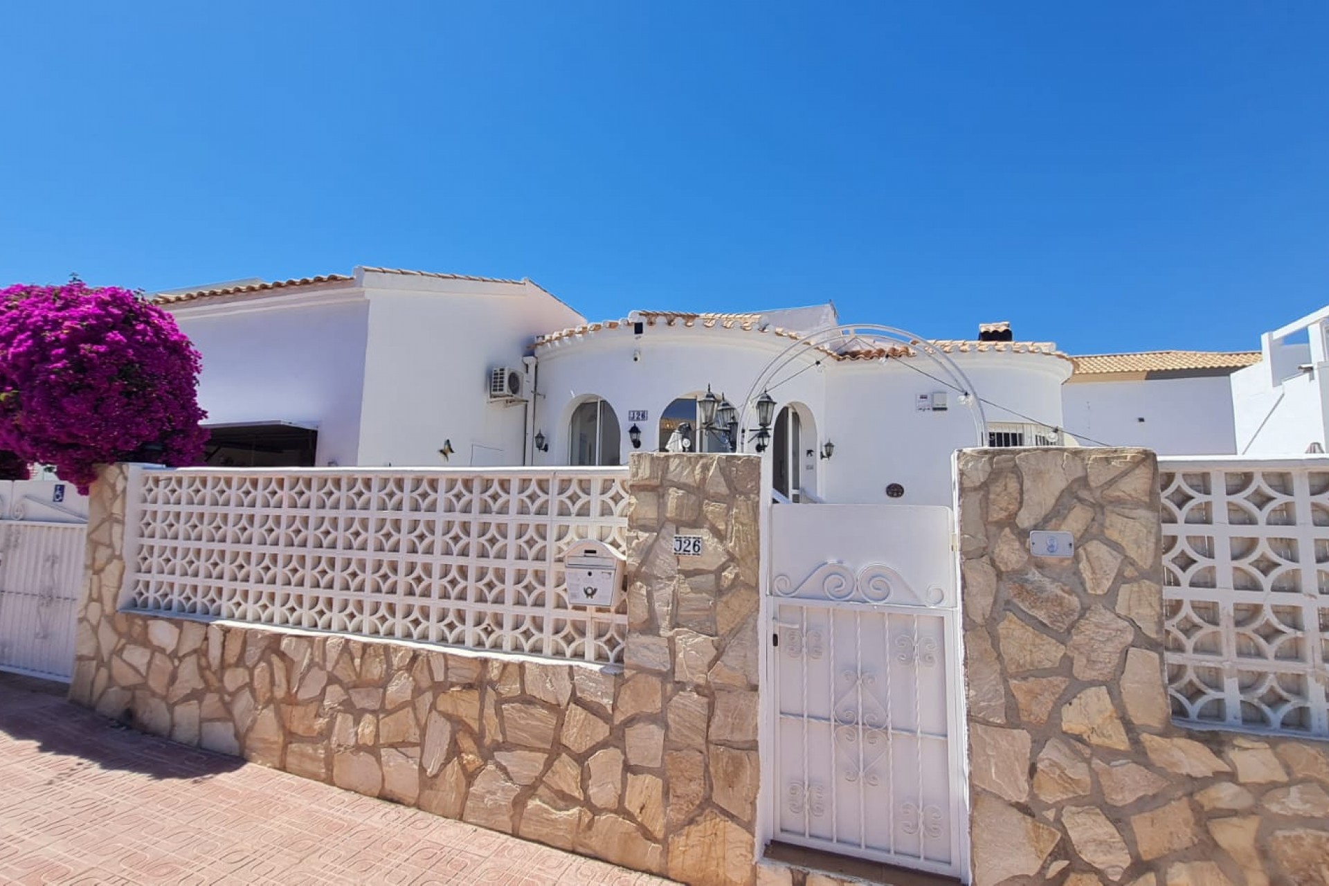 Reventa - Villa -
Orihuela Costa - Costa Blanca