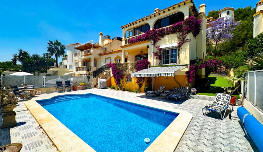Reventa - Villa -
Orihuela Costa - Costa Blanca