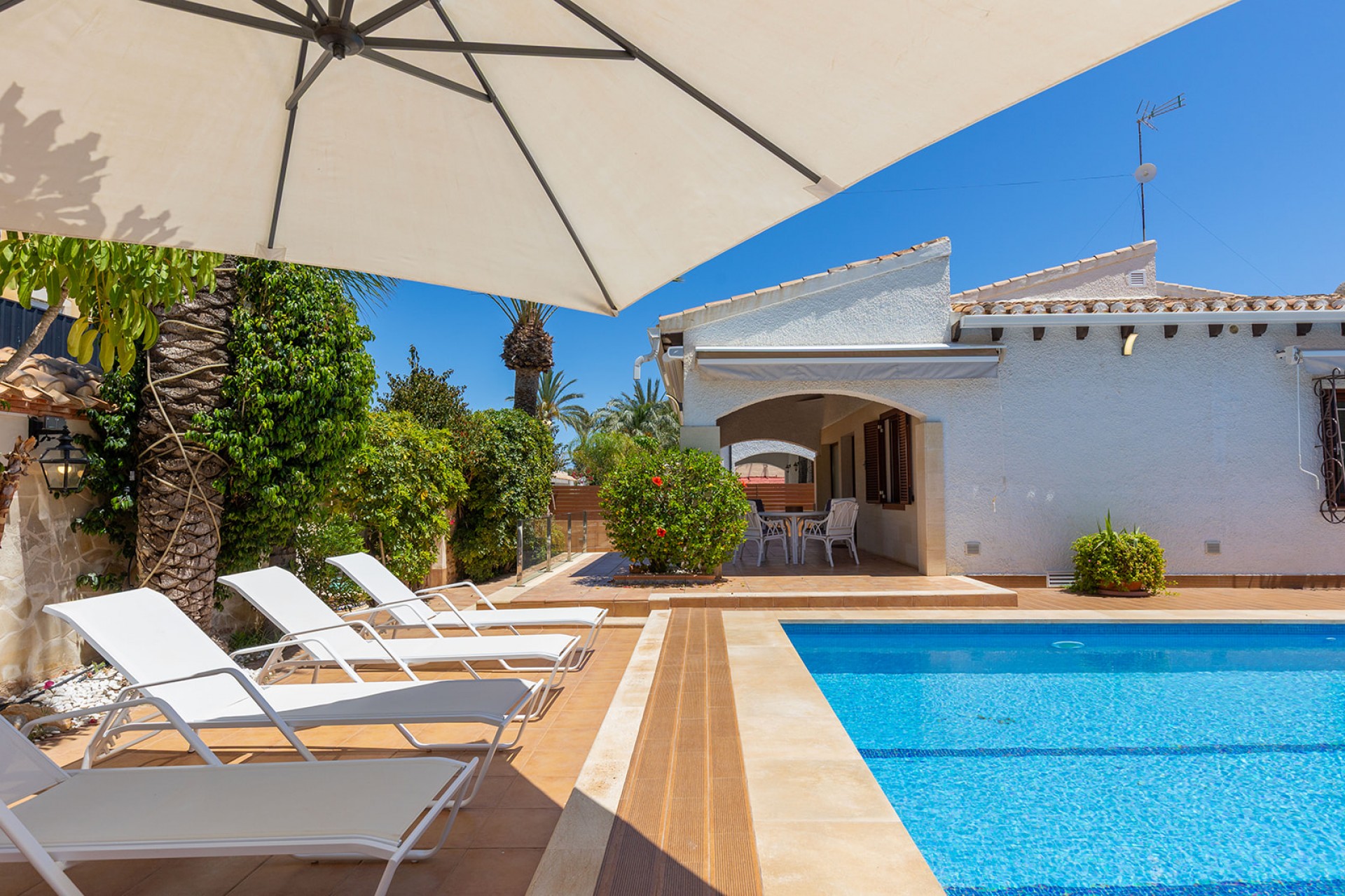 Reventa - Villa -
Orihuela Costa - Costa Blanca