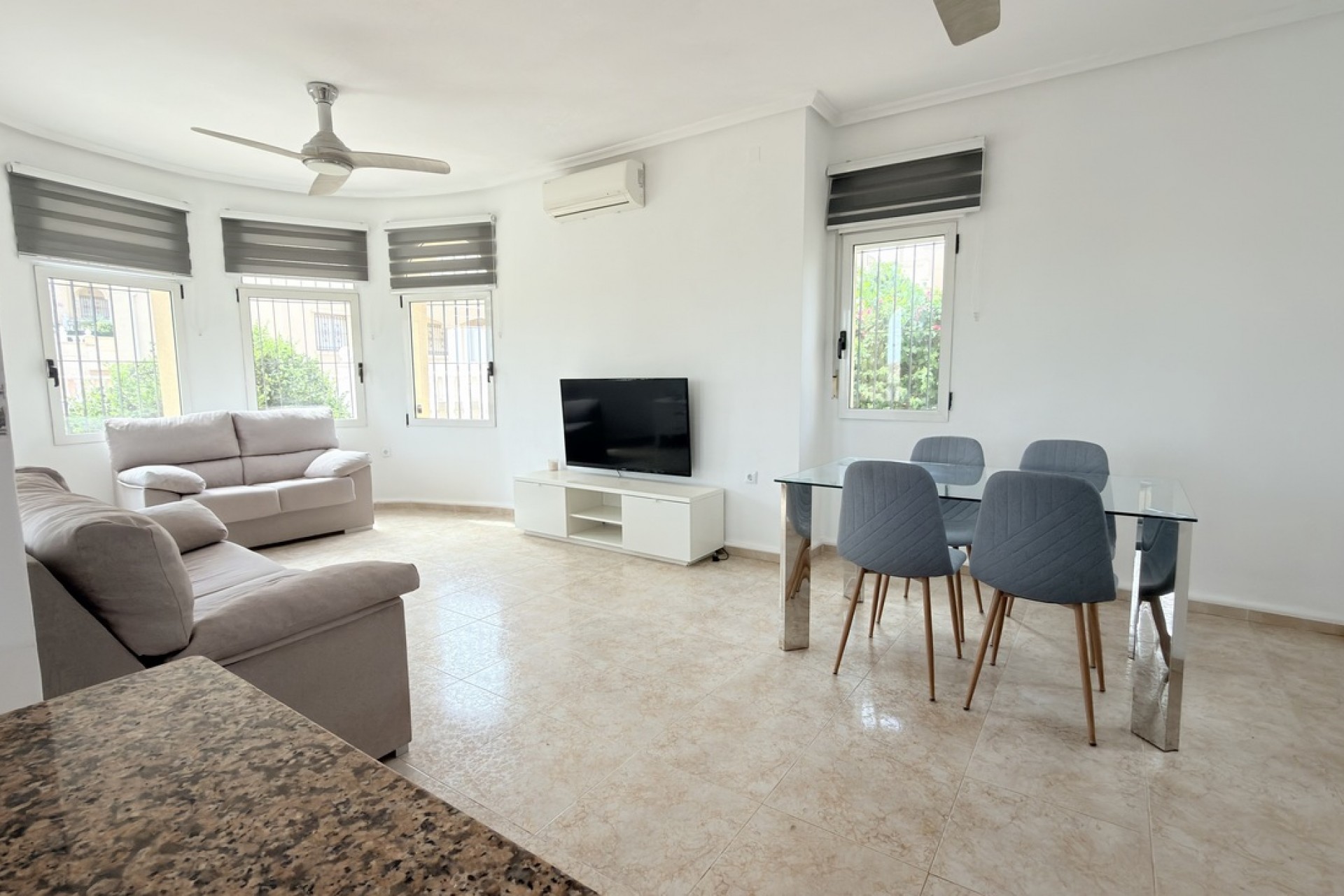 Reventa - Villa -
Orihuela Costa - Costa Blanca