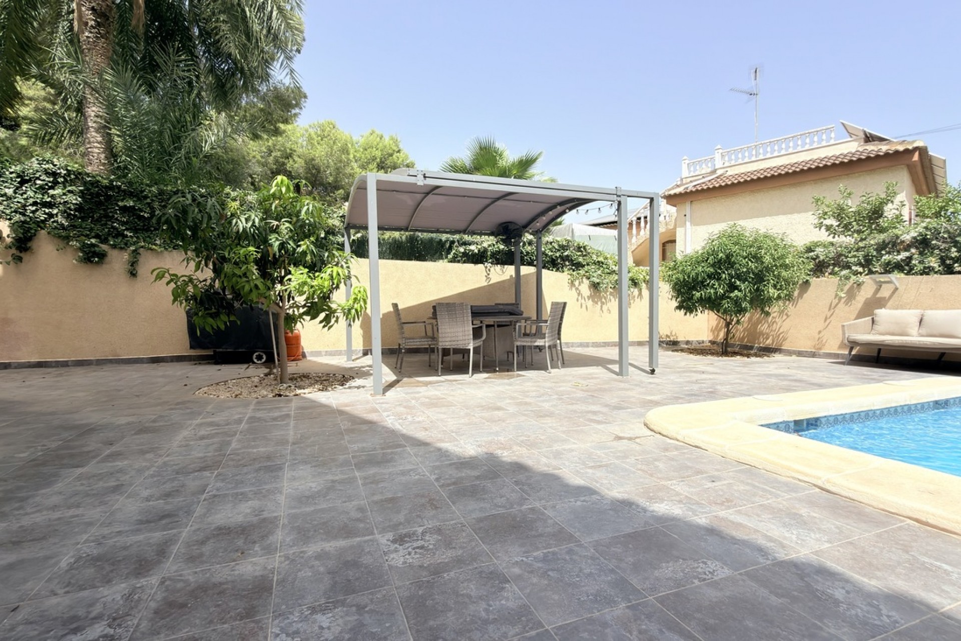 Reventa - Villa -
Orihuela Costa - Costa Blanca