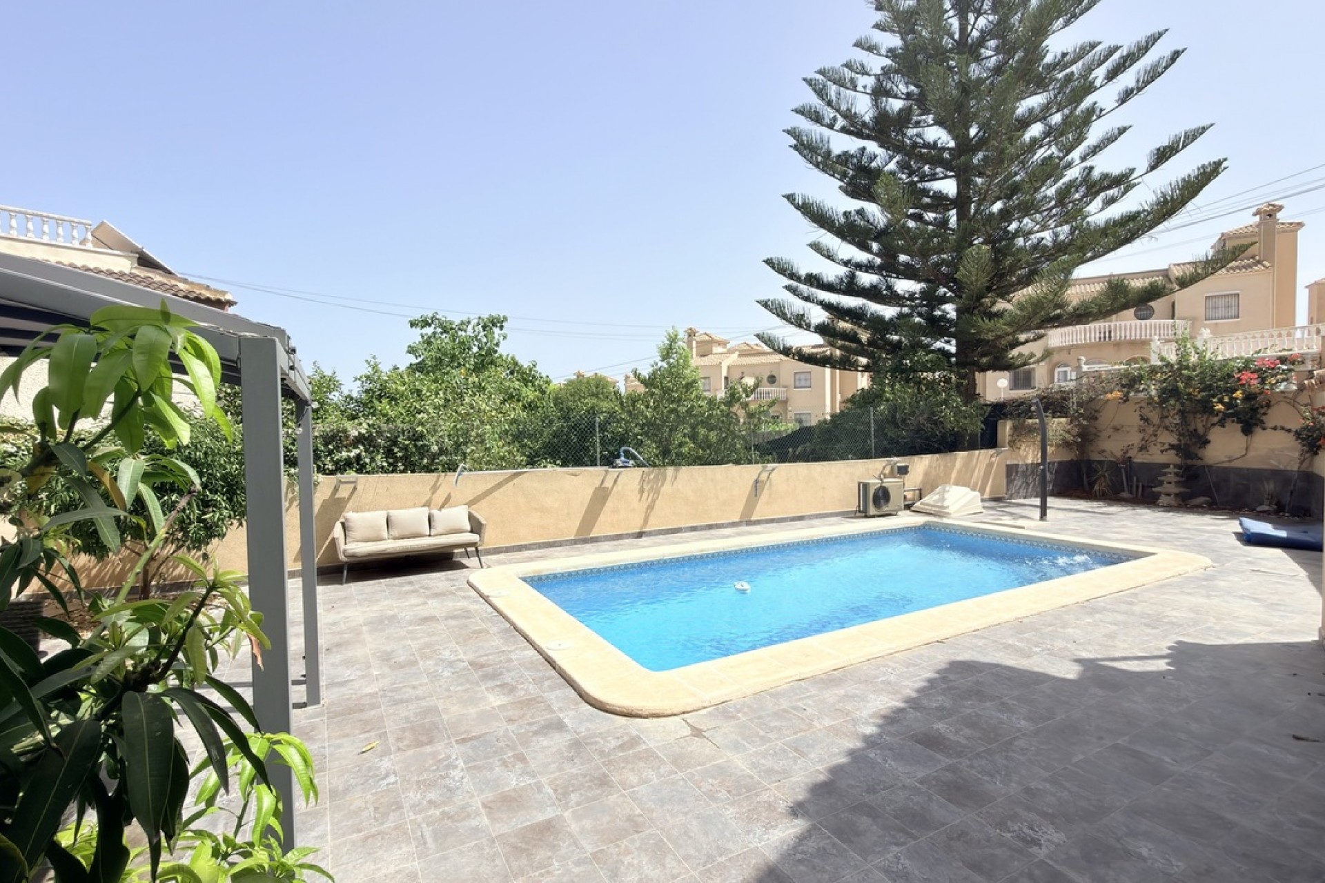 Reventa - Villa -
Orihuela Costa - Costa Blanca