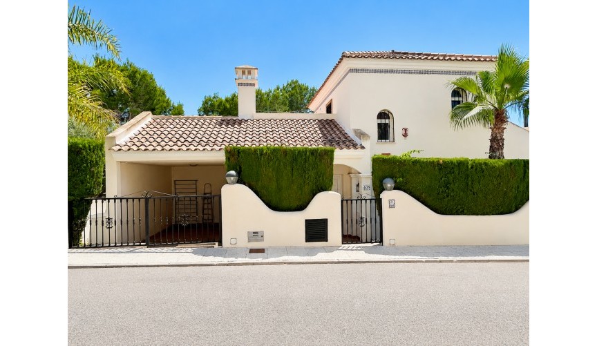 Reventa - Villa -
Orihuela Costa - Costa Blanca