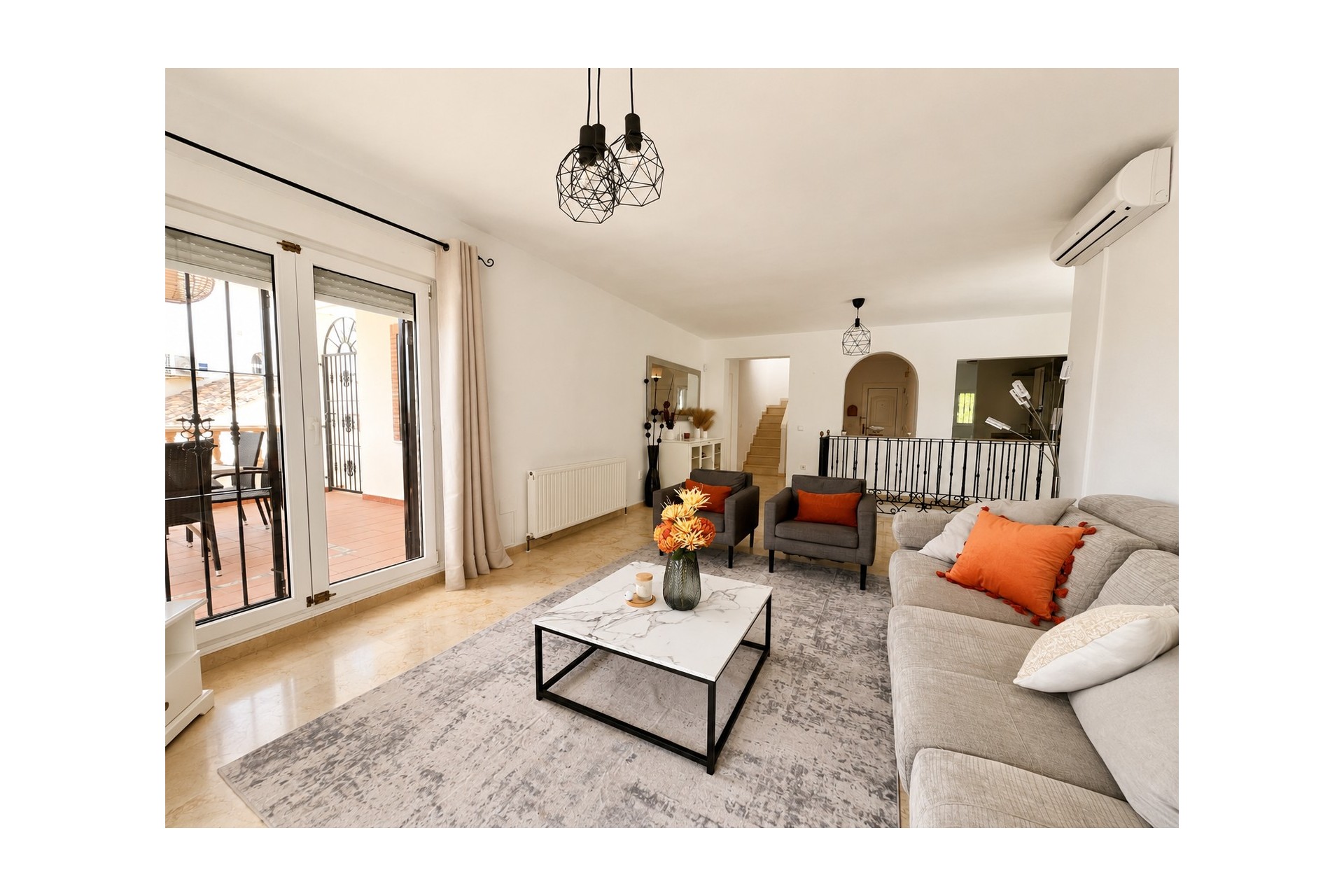 Reventa - Villa -
Orihuela Costa - Costa Blanca