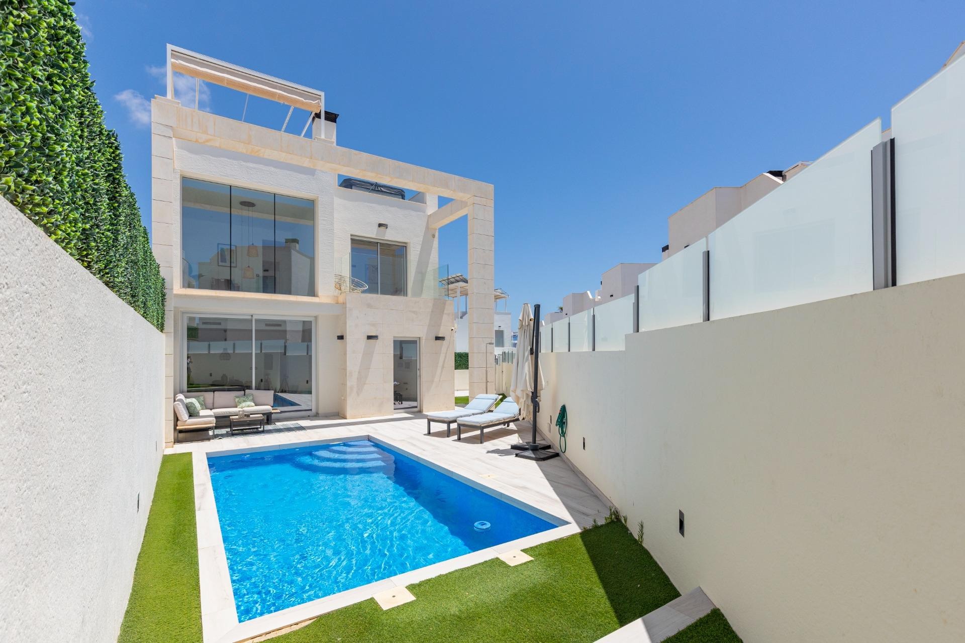 Reventa - Villa -
Orihuela Costa - Lomas de Cabo Roig