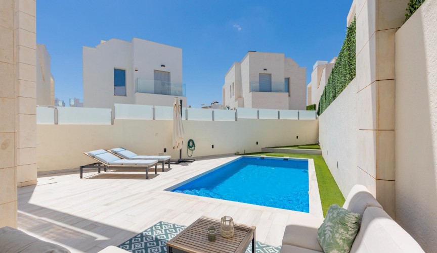 Reventa - Villa -
Orihuela Costa - Lomas de Cabo Roig