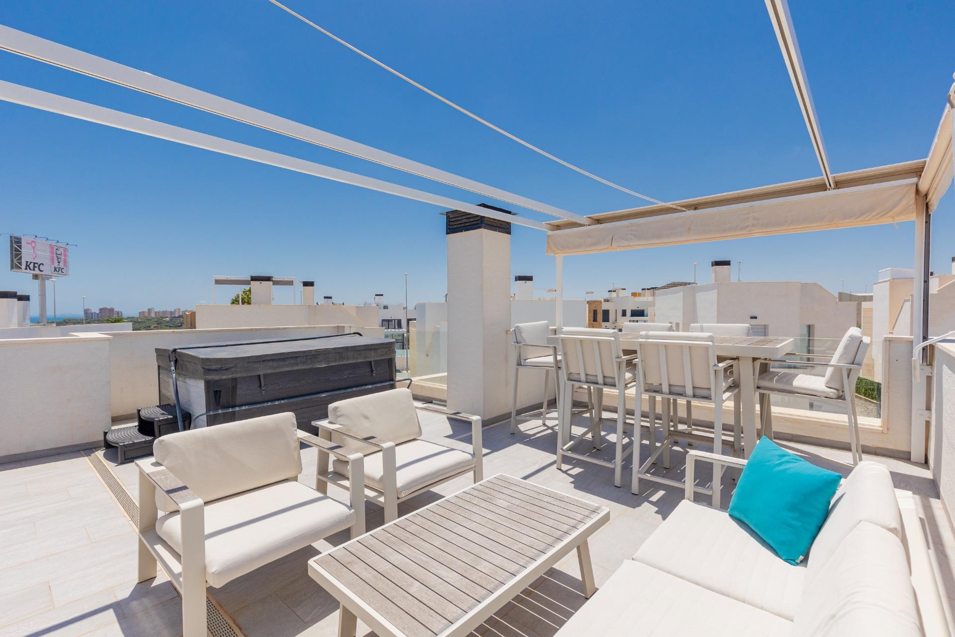 Reventa - Villa -
Orihuela Costa - Lomas de Cabo Roig