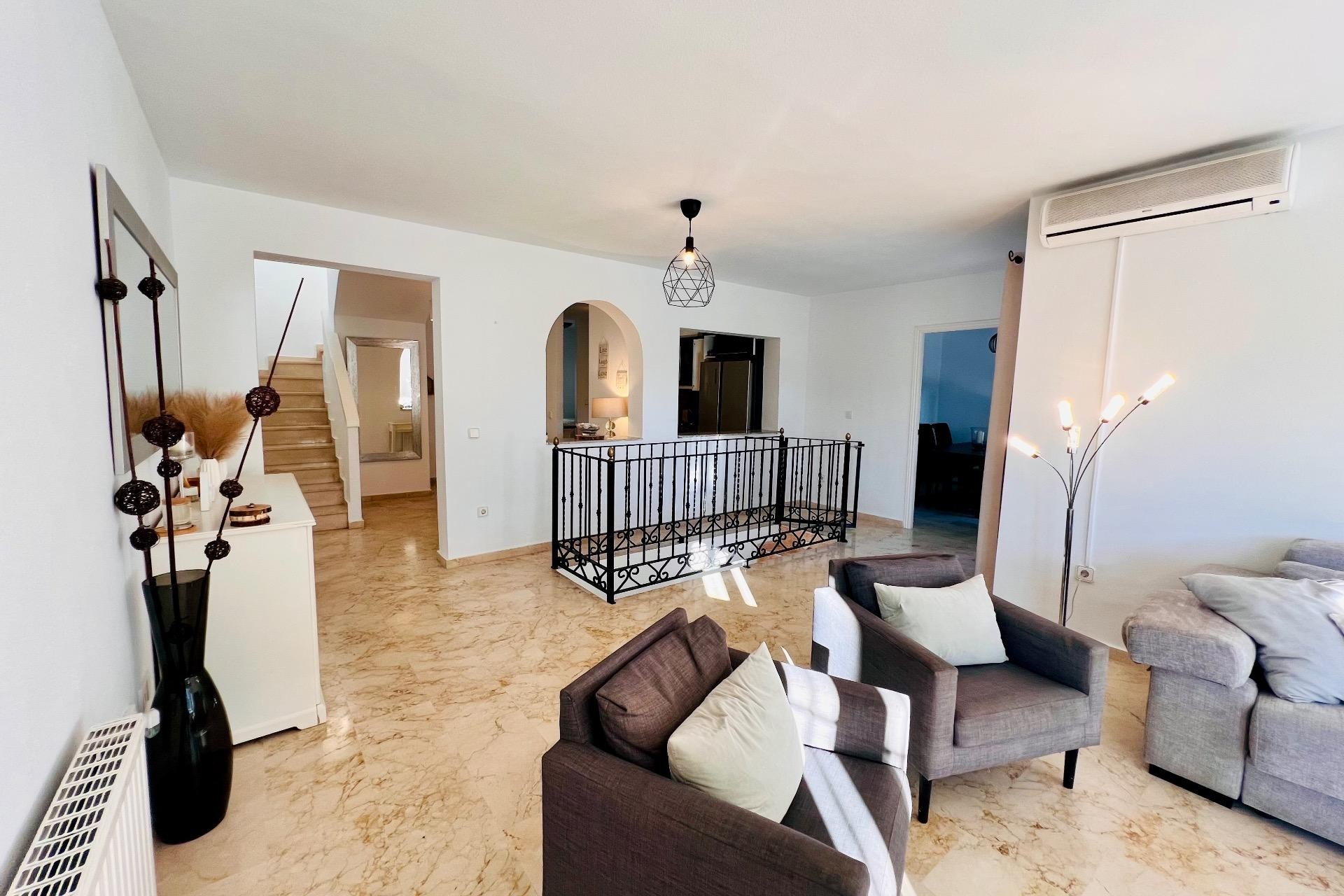 Reventa - Villa -
Orihuela Costa - Lomas De Campoamor-las Ramblas