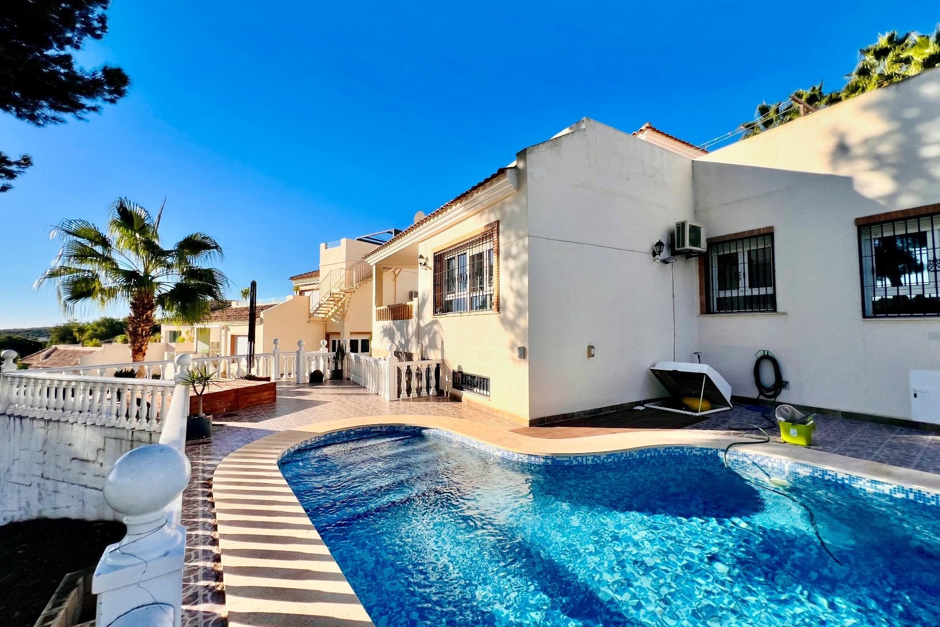 Reventa - Villa -
Orihuela Costa - Lomas De Campoamor-las Ramblas