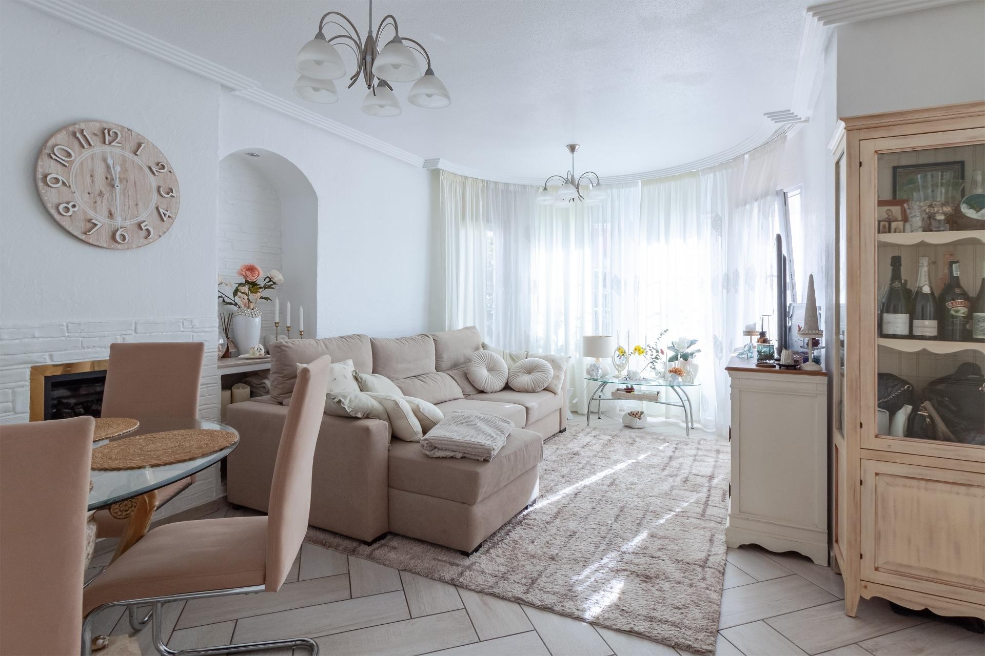 Reventa - Villa -
Orihuela Costa - Los Almendros-la Florida