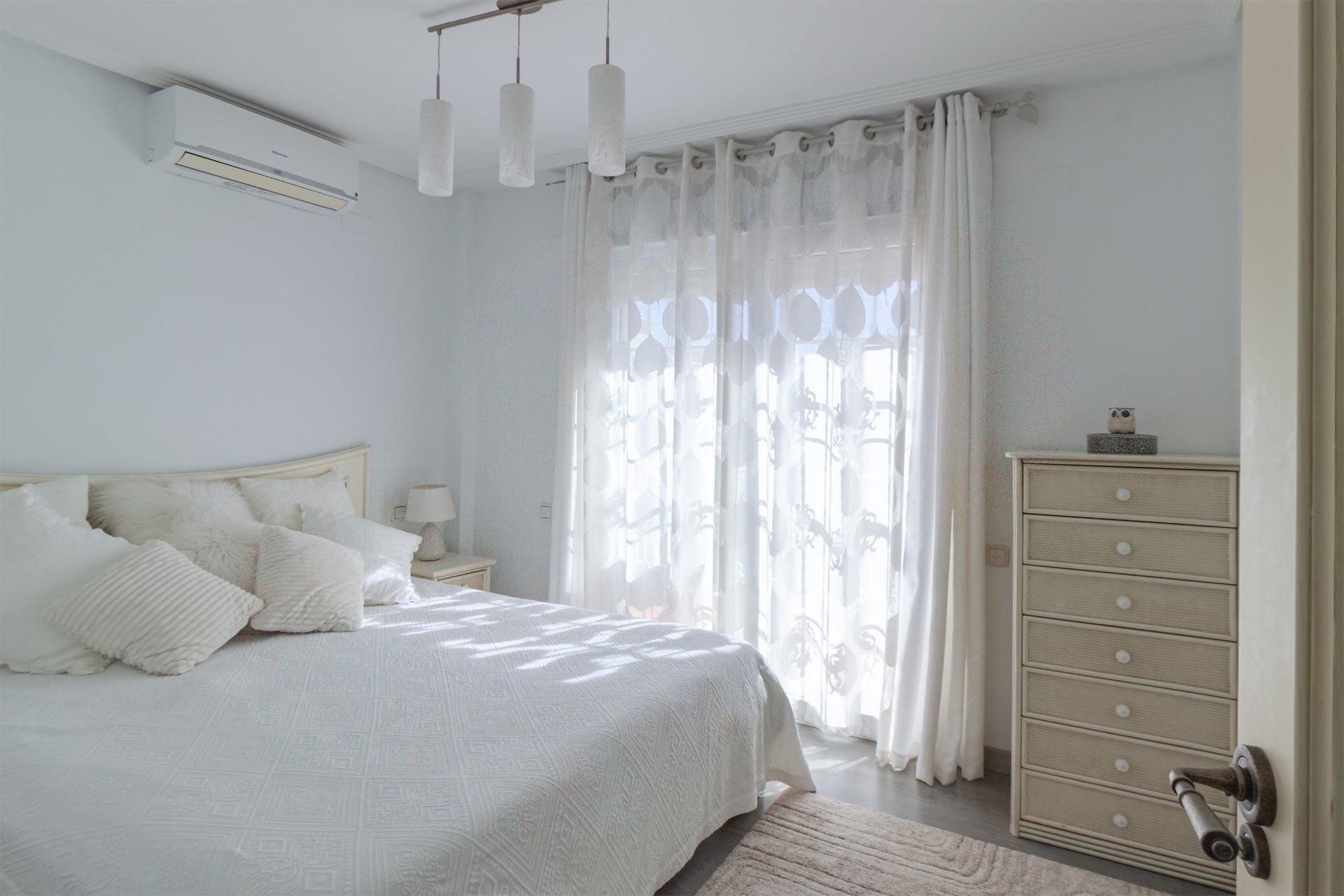 Reventa - Villa -
Orihuela Costa - Los Almendros-la Florida