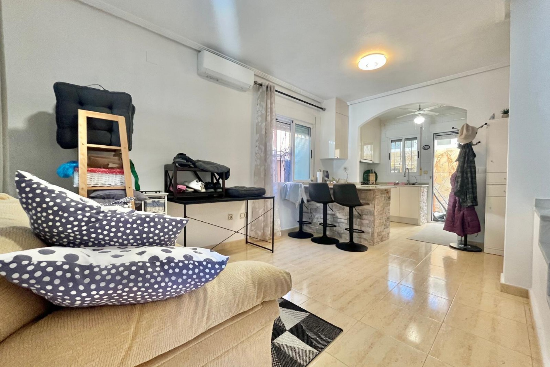 Reventa - Villa -
Orihuela Costa - Los Almendros-la Florida