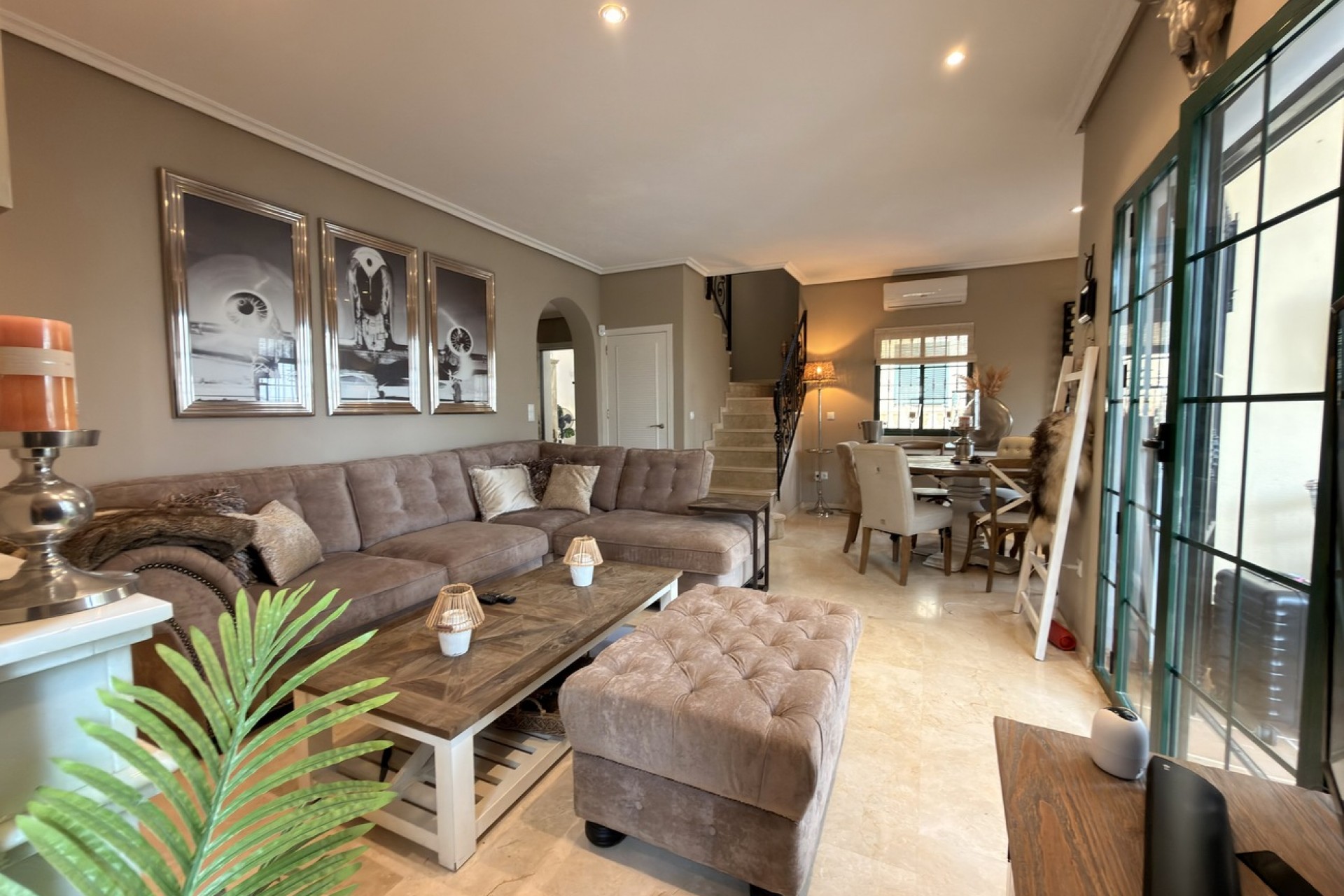 Reventa - Villa -
Orihuela Costa - Los Doses