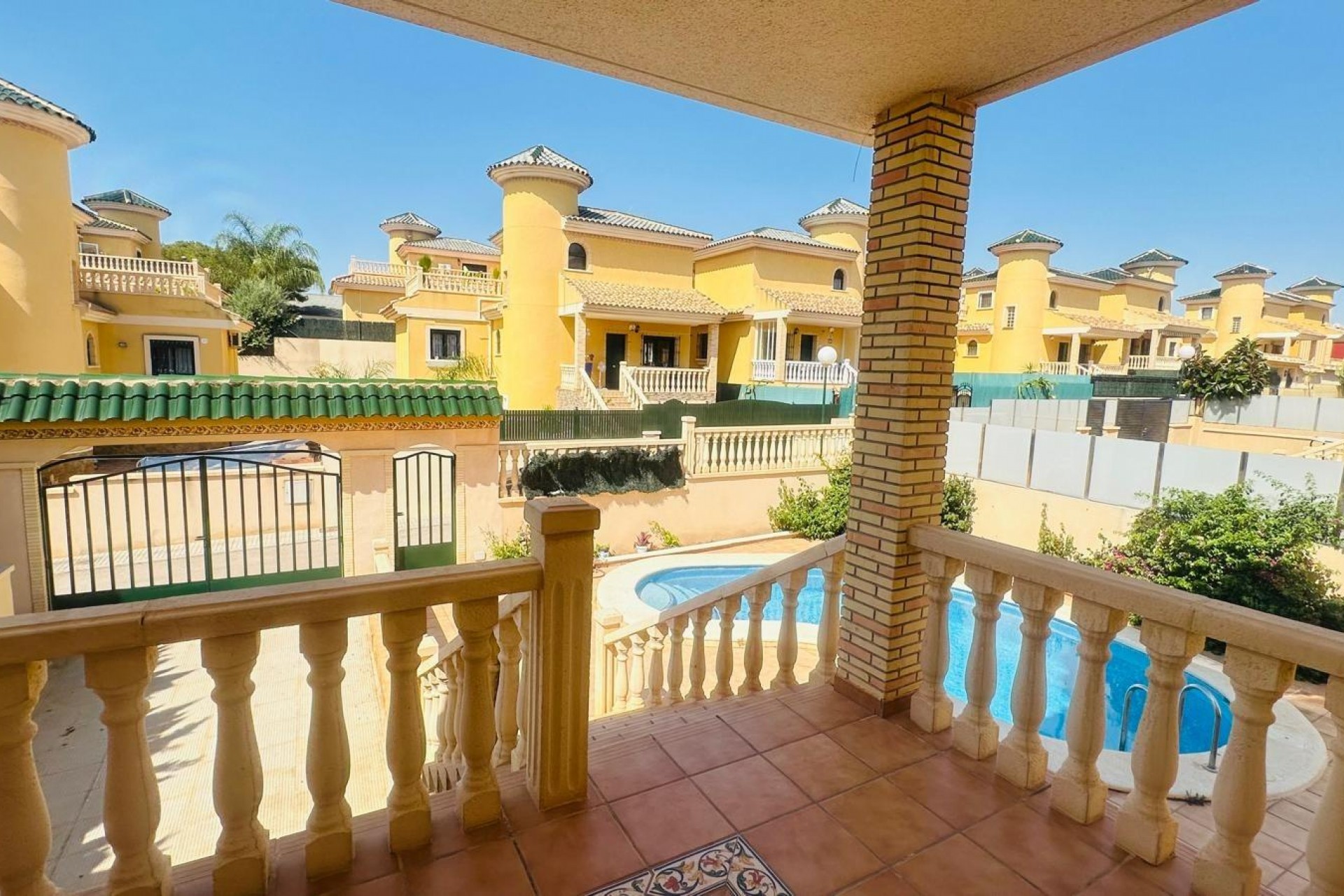 Reventa - Villa -
Orihuela Costa - PAU 8