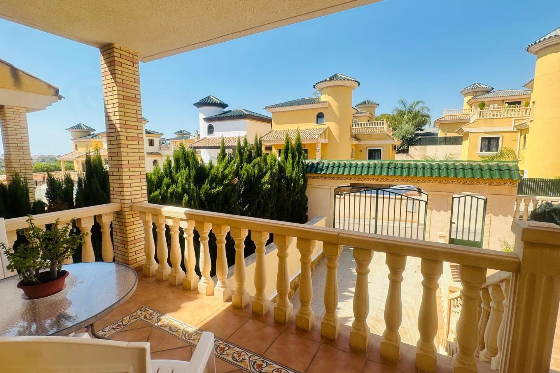 Reventa - Villa -
Orihuela Costa - PAU 8