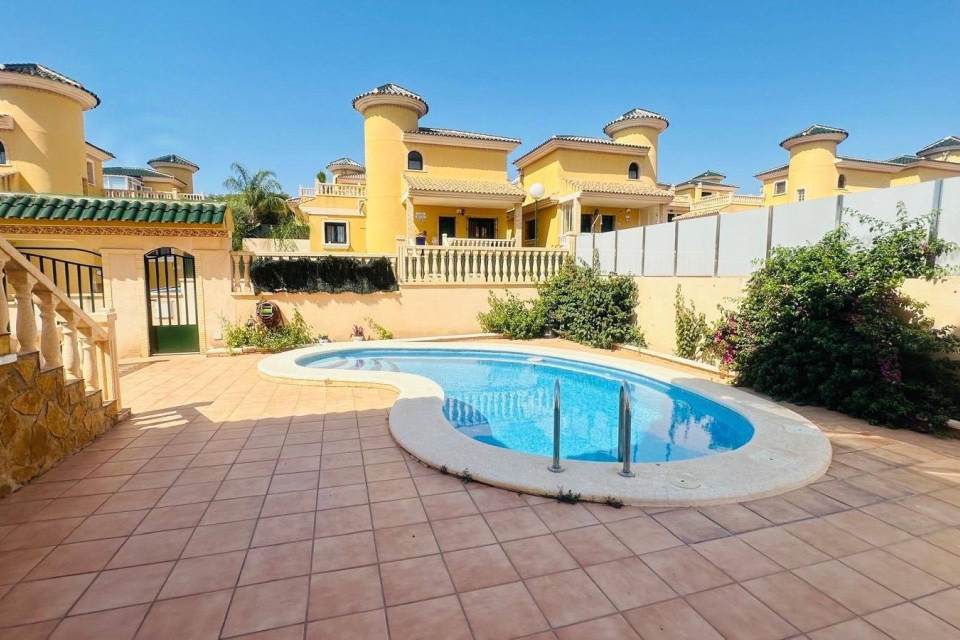 Reventa - Villa -
Orihuela Costa - PAU 8