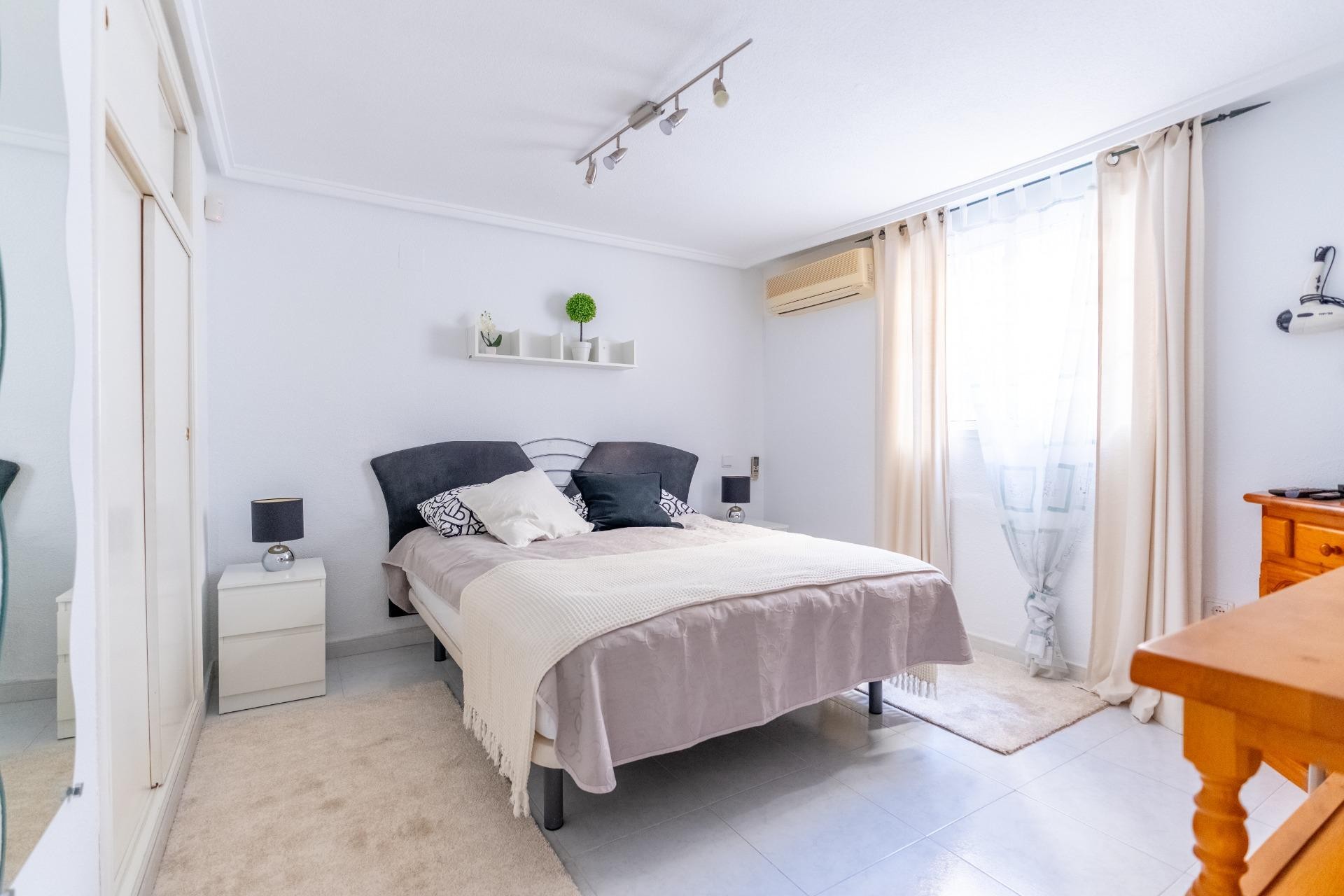 Reventa - Villa -
Orihuela Costa - Playa Flamenca Norte