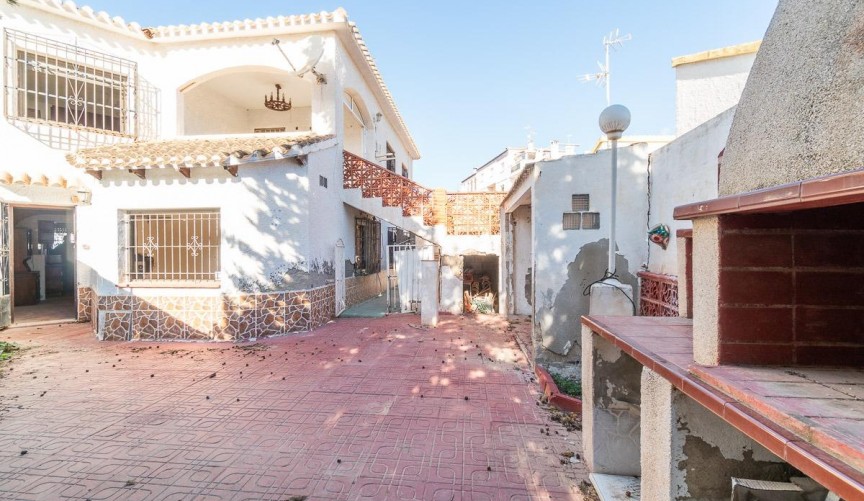 Reventa - Villa -
Orihuela Costa - Punta Prima