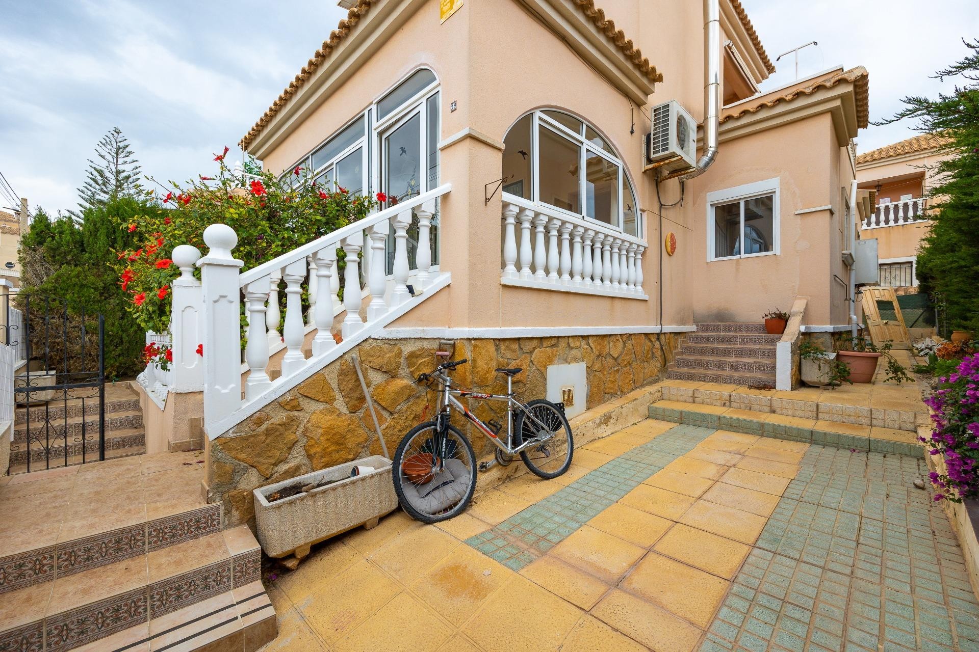 Reventa - Villa -
Orihuela Costa - Villamartín-las Filipinas